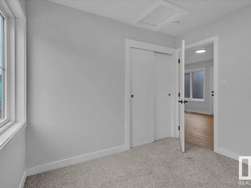 6722 Crawford Way, Edmonton, AB - Indoor Photo Showing Other Room