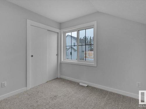 6722 Crawford Way, Edmonton, AB - Indoor Photo Showing Other Room