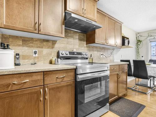 2631 29 Street, Edmonton, AB - Indoor Photo Showing Kitchen