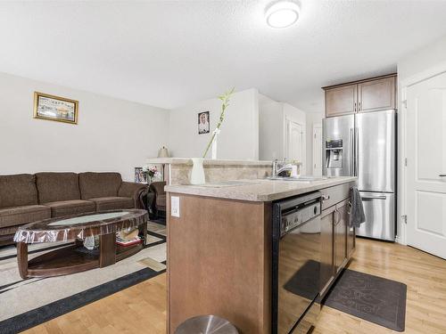 2631 29 Street, Edmonton, AB - Indoor Photo Showing Kitchen