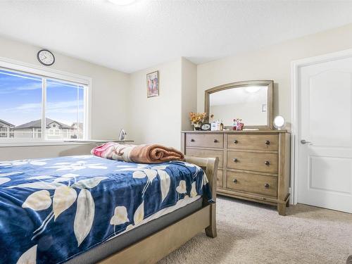 2631 29 Street, Edmonton, AB - Indoor Photo Showing Bedroom