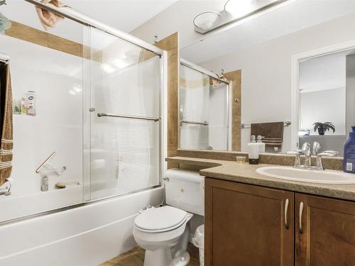 2631 29 Street, Edmonton, AB - Indoor Photo Showing Bathroom