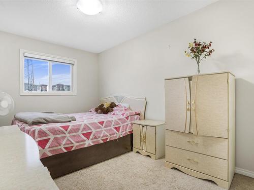 2631 29 Street, Edmonton, AB - Indoor Photo Showing Bedroom