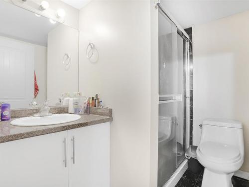 2631 29 Street, Edmonton, AB - Indoor Photo Showing Bathroom