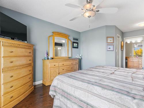 13 920 119 Street, Edmonton, AB - Indoor Photo Showing Bedroom