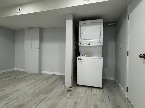 500 Dunluce Road, Edmonton, AB - Indoor Photo Showing Laundry Room