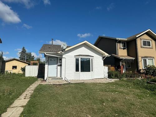 500 Dunluce Road, Edmonton, AB - Outdoor