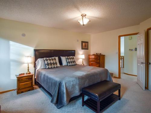 1 Fieldstone Cl, Spruce Grove, AB 