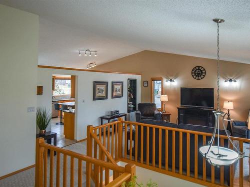 1 Fieldstone Cl, Spruce Grove, AB 