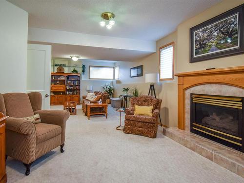 1 Fieldstone Cl, Spruce Grove, AB 