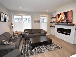 1910 TANAGER PL NW  Edmonton, AB T5S 0M5