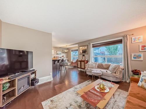 25 Cranberry Bn, Fort Saskatchewan, AB 