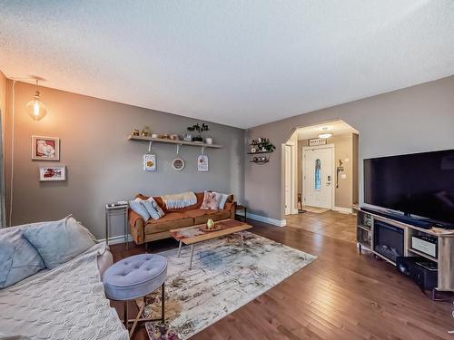 25 Cranberry Bn, Fort Saskatchewan, AB 