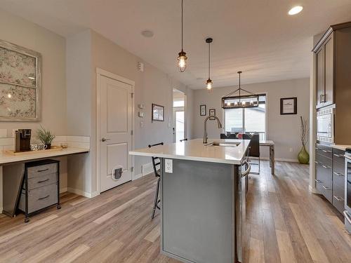 17832 59 Street, Edmonton, AB - Indoor Photo Showing Kitchen