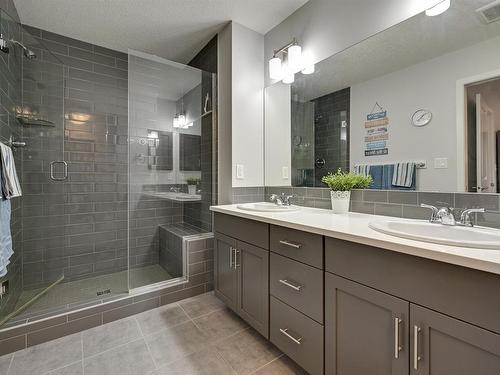 17832 59 Street, Edmonton, AB - Indoor Photo Showing Bathroom