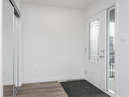 9530 Carson Bend, Edmonton, AB - Indoor Photo Showing Other Room