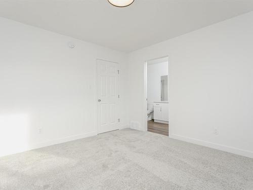 9530 Carson Bend, Edmonton, AB - Indoor Photo Showing Other Room