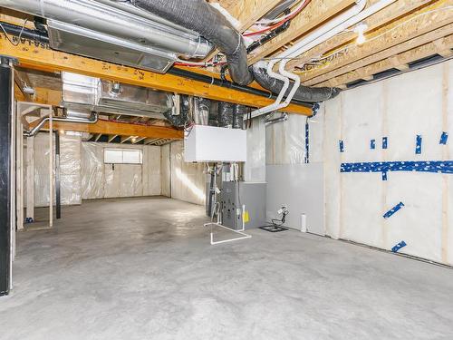 9530 Carson Bend, Edmonton, AB - Indoor Photo Showing Basement