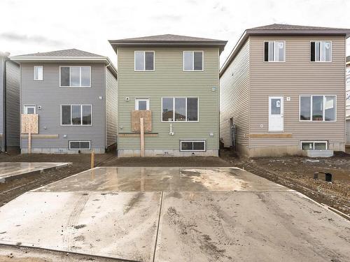 9554 Carson Bend Bend, Edmonton, AB 