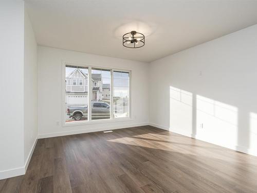 9554 Carson Bend, Edmonton, AB - Indoor Photo Showing Other Room