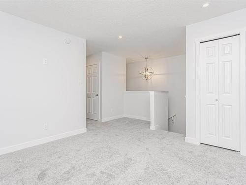 9564 Carson Bend Bend, Edmonton, AB 