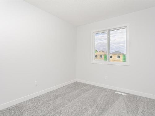 9564 Carson Bend, Edmonton, AB - Indoor Photo Showing Other Room