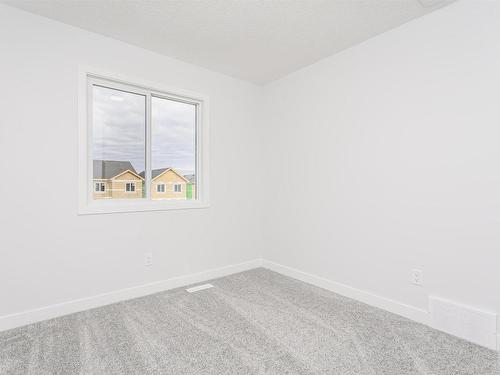 9564 Carson Bend, Edmonton, AB - Indoor Photo Showing Other Room