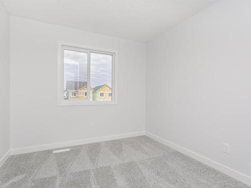 9564 Carson Bend, Edmonton, AB - Indoor Photo Showing Other Room