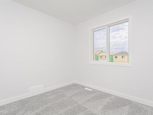 9564 Carson Bend, Edmonton, AB - Indoor Photo Showing Other Room