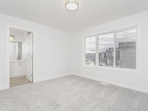 9564 Carson Bend, Edmonton, AB - Indoor Photo Showing Other Room