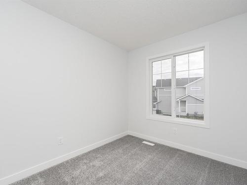 9566 Carson Bend Bn Sw, Edmonton, AB 