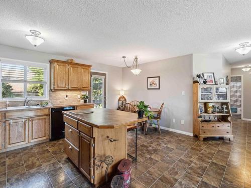 10 Riverpointe Cr, Fort Saskatchewan, AB 