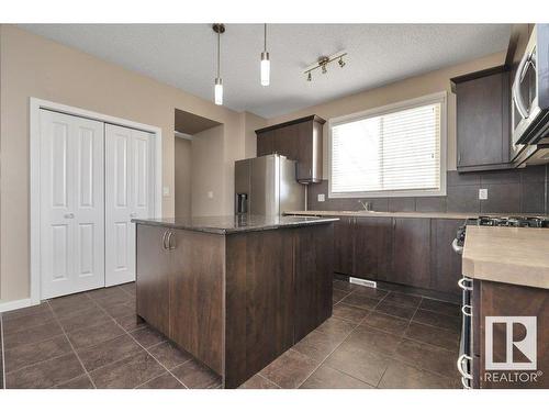 5921 168A Avenue, Edmonton, AB - Indoor Photo Showing Kitchen