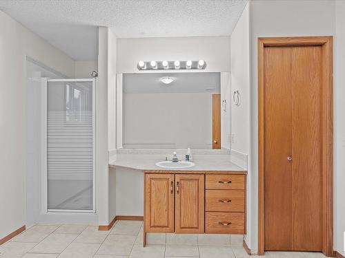 16 Heritage Cr, Stony Plain, AB 