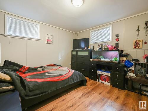 12703 107 Avenue, Edmonton, AB - Indoor Photo Showing Bedroom