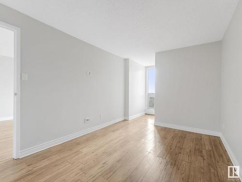 1608 10149 Saskatchewan Drive, Edmonton, AB - Indoor Photo Showing Other Room