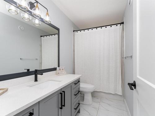 202 Woodhill Lane, Fort Saskatchewan, AB - Indoor Photo Showing Bathroom