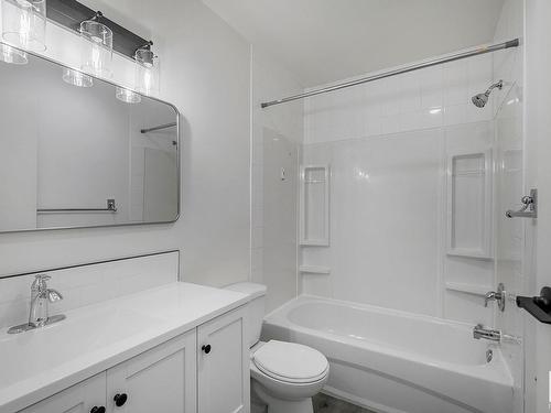 434 4404 122 Street, Edmonton, AB - Indoor Photo Showing Bathroom