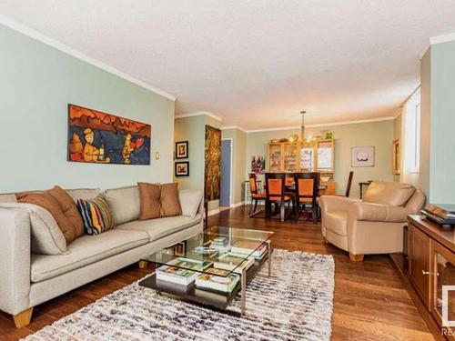 1703 9835 113 Street, Edmonton, AB - Indoor Photo Showing Living Room