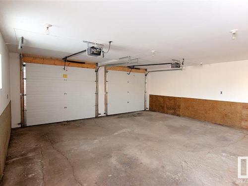 4802 52 Avenue, Bonnyville Town, AB - Indoor Photo Showing Garage