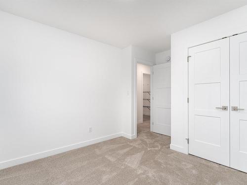 22128 94 Avenue, Edmonton, AB - Indoor Photo Showing Other Room