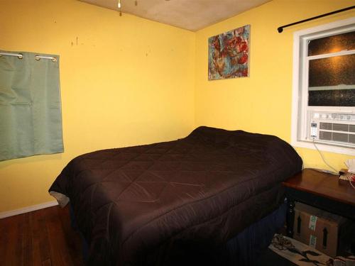 58311 Rng Rd 95, Rural St. Paul County, AB - Indoor Photo Showing Bedroom