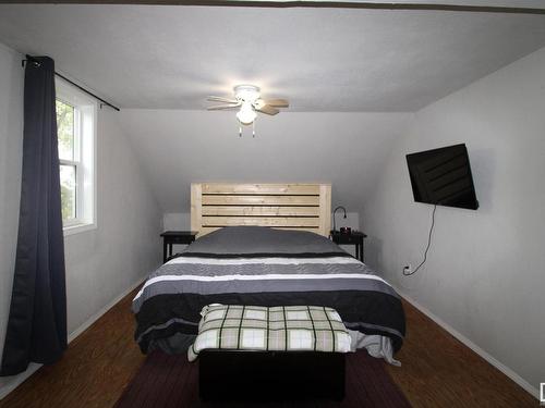 58311 Rng Rd 95, Rural St. Paul County, AB - Indoor Photo Showing Bedroom