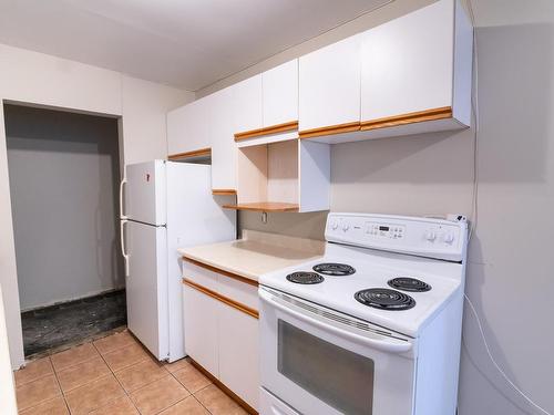 103 11831 106 Street, Edmonton, AB - Indoor Photo Showing Kitchen