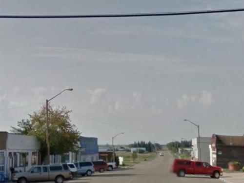 5028 50 Av, Holden, AB 