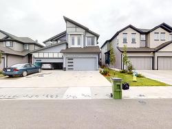 429 40 AV NW  Edmonton, AB T6T 2G3