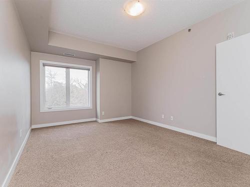 301 9750 94 Street, Edmonton, AB - Indoor Photo Showing Other Room