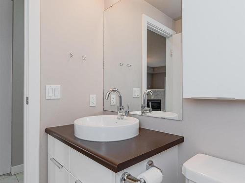 301 9750 94 Street, Edmonton, AB - Indoor Photo Showing Bathroom