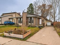 6007 10 AV NW  Edmonton, AB T6L 3A5