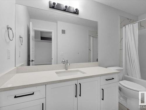 912 174 Street, Edmonton, AB - Indoor Photo Showing Bathroom